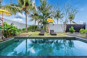 888 Residences - Complex of Private Villas with Pools