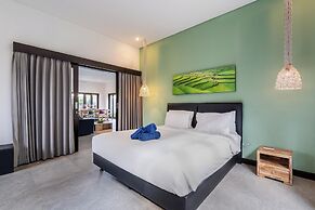 888 Residences - Complex of Private Villas with Pools