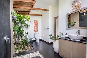 888 Residences - Complex of Private Villas with Pools