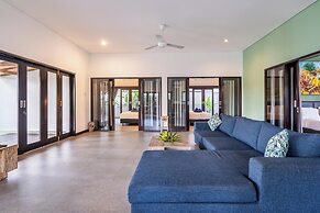 888 Residences - Complex of Private Villas with Pools