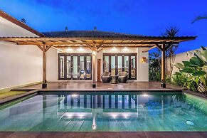 888 Residences - Complex of Private Villas with Pools