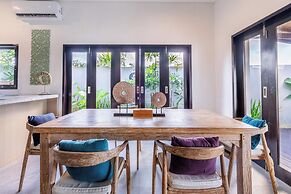 888 Residences - Complex of Private Villas with Pools