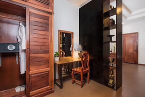 Samnak Lounge