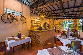 Samnak Lounge