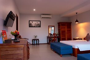 Samnak Lounge