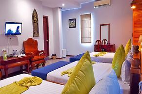 Samnak Lounge