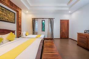 Samnak Lounge
