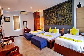 Samnak Lounge