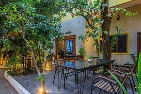 Samnak Lounge