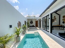 KAKAO Villas Kedungu