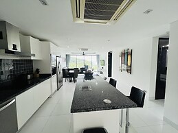 Twin Sands Resort Penthouse