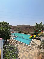 Shrubbery Palms Resort