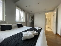 Luxurious Two Bedroom Penthouse