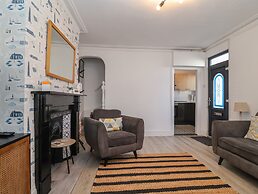11a Manning Road
