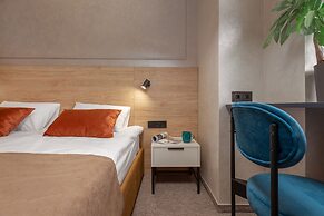 Jam Apartments