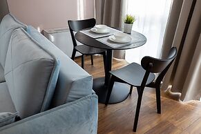 B85 Suites