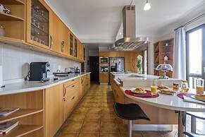 Central Lido Apartment by Homie