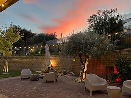 PEPEROSA IN COLLINA LUXURY B&B
