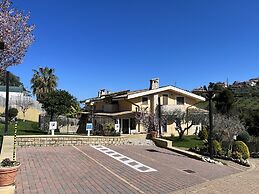 PEPEROSA IN COLLINA LUXURY B&B
