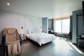 Mari Hotel