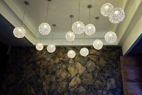 Mari Hotel