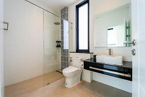 Luxury 6 Bed Private Pool Villa - LLW
