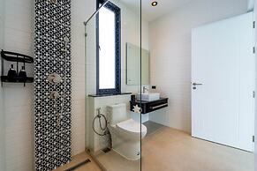 Luxury 6 Bed Private Pool Villa - LLW