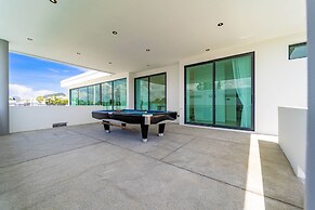 Luxury 6 Bed Private Pool Villa - LLW