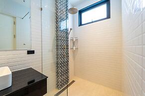 Luxury 6 Bed Private Pool Villa - LLW