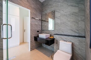 Luxury 6 Bed Private Pool Villa - LLW