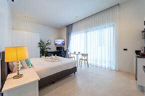 Luxury 6 Bed Private Pool Villa - LLW