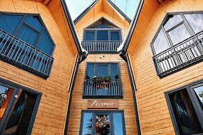 Everest Rest House
