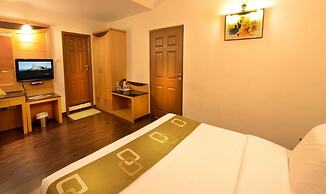 HOTEL PLAZA INN