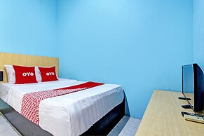 OYO 93209 Guest House Cemara 3