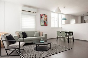 Amazing APT Bat-Yam Near Beach