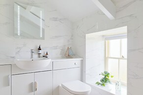 Bosistow Farmhouse