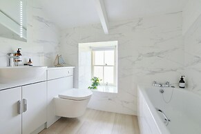 Bosistow Farmhouse