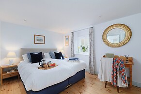 Corner Cottage