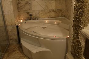 Belenus Cave Hotel