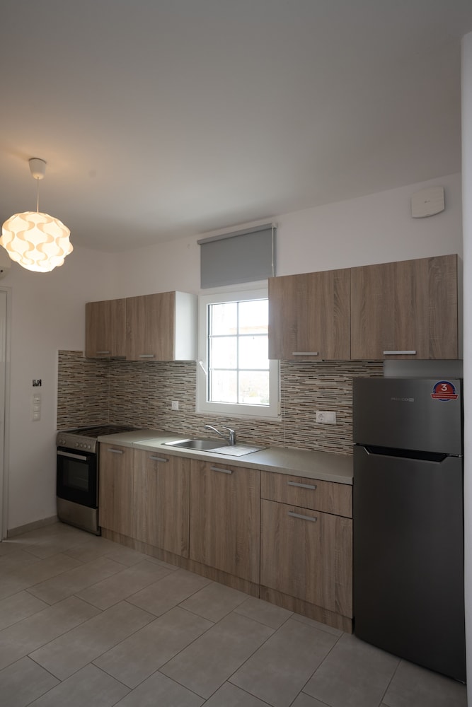 Ginger Gold Apt Getaway with Shared Pool