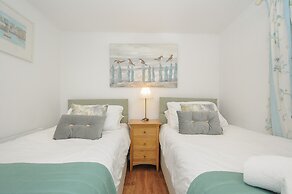 Moon's Cottage