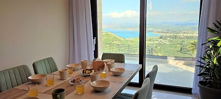 Villa ArGia with private pool & sea view
