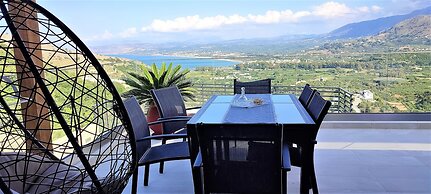 Villa ArGia with private pool & sea view