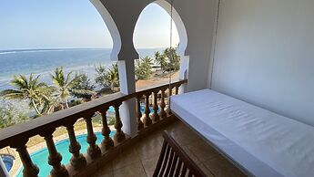 Lux Suites Eden Seafront Apartments