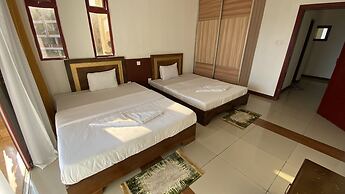 Lux Suites Eden Seafront Apartments