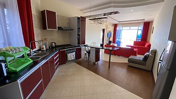 Lux Suites Eden Seafront Apartments