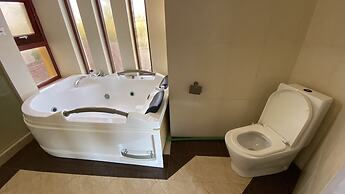 Lux Suites Eden Seafront Apartments