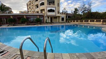 Lux Suites Eden Seafront Apartments