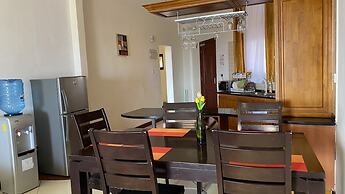 Lux Suites Eden Seafront Apartments