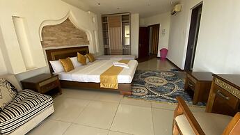 Lux Suites Eden Seafront Apartments